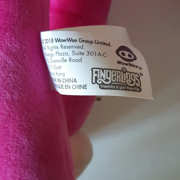 Large talking Fingerlings - Picture 2 of 2